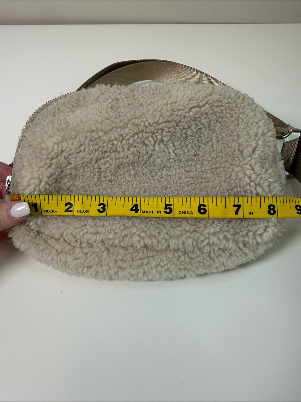 Lululemon | Fleece Everywhere Belt Bag Sherpa Crossbody Waist Bag | Beige | O/S - Picture 13 of 16